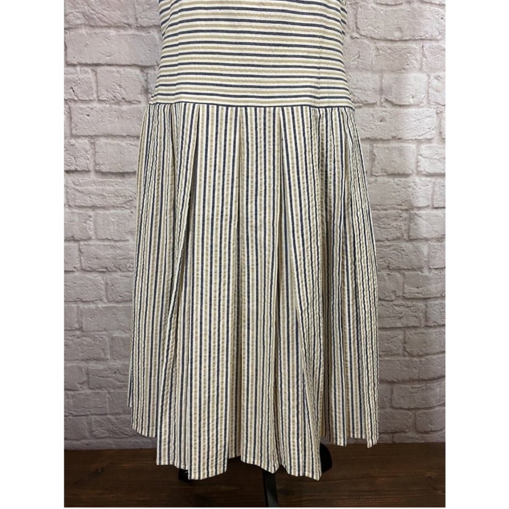 DUÉ Per DUÉ Retro Seersucker Halter Dress - Pleated Striped Woven Cotton - Picture 5 of 8